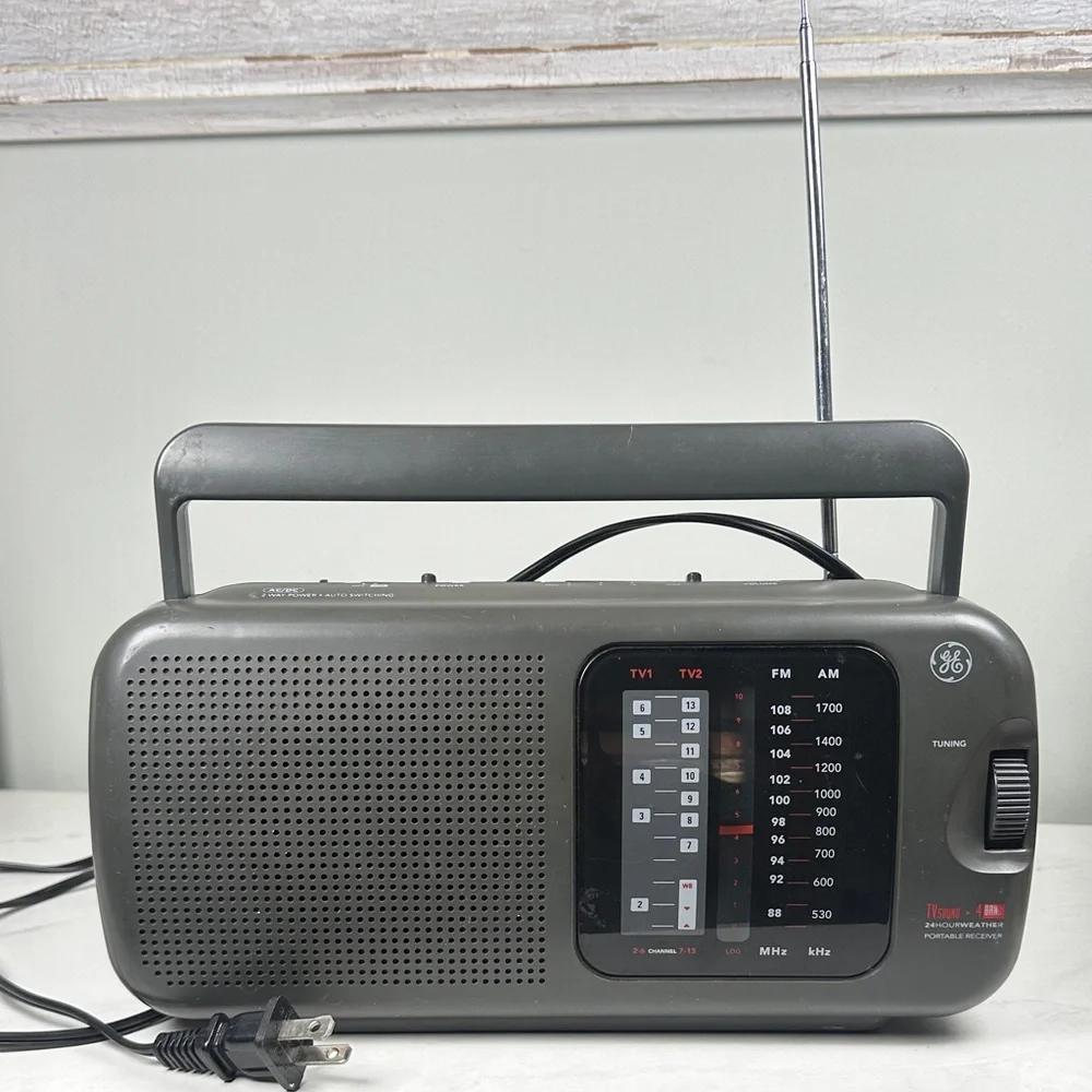 Vintage GE 2 Way power AM/FM Radio 24hourweather portable receiver TV sound 4b - Picture 13 of 15
